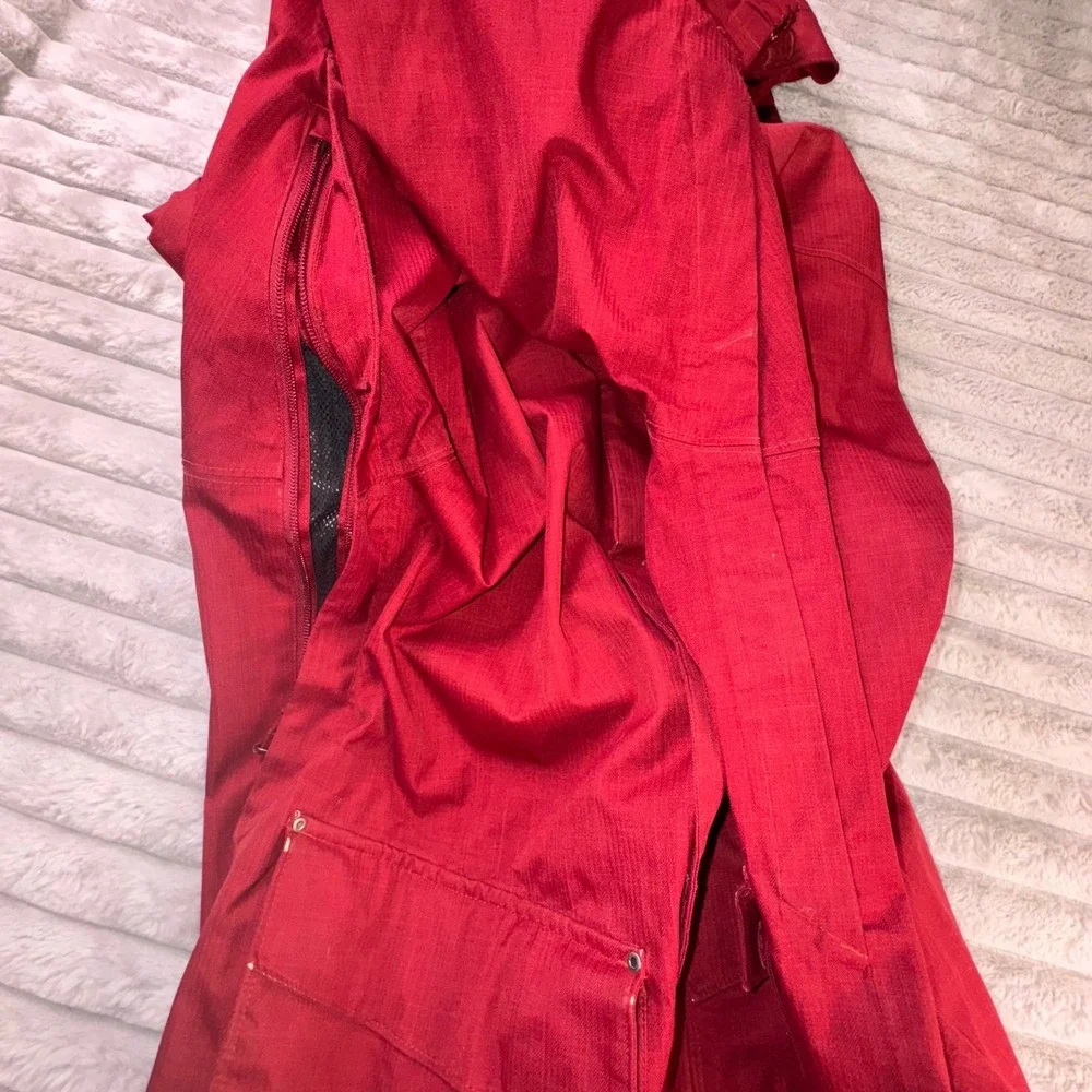 The North Face Hyvent Cyptic Mens Large Red Hooded Ski Jacket Winter Jacket Snow